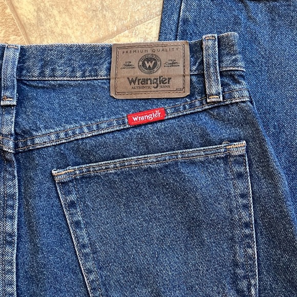 Hand crafted Wrangler denim, jeans, men's regular fit waist 32x30 - Picture 7 of 7